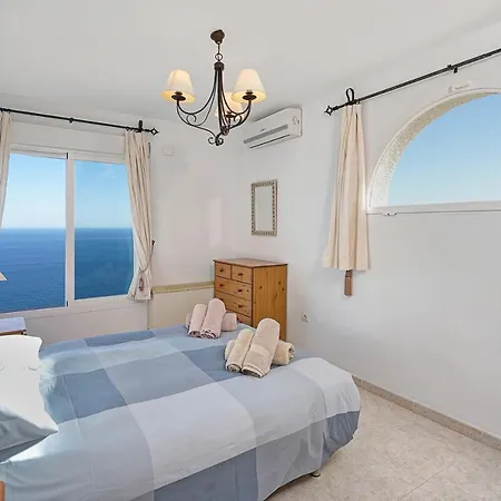 ヴィラ Breathtaking Seaside With Heated Saltwater Pool & Panoramic Terraces *